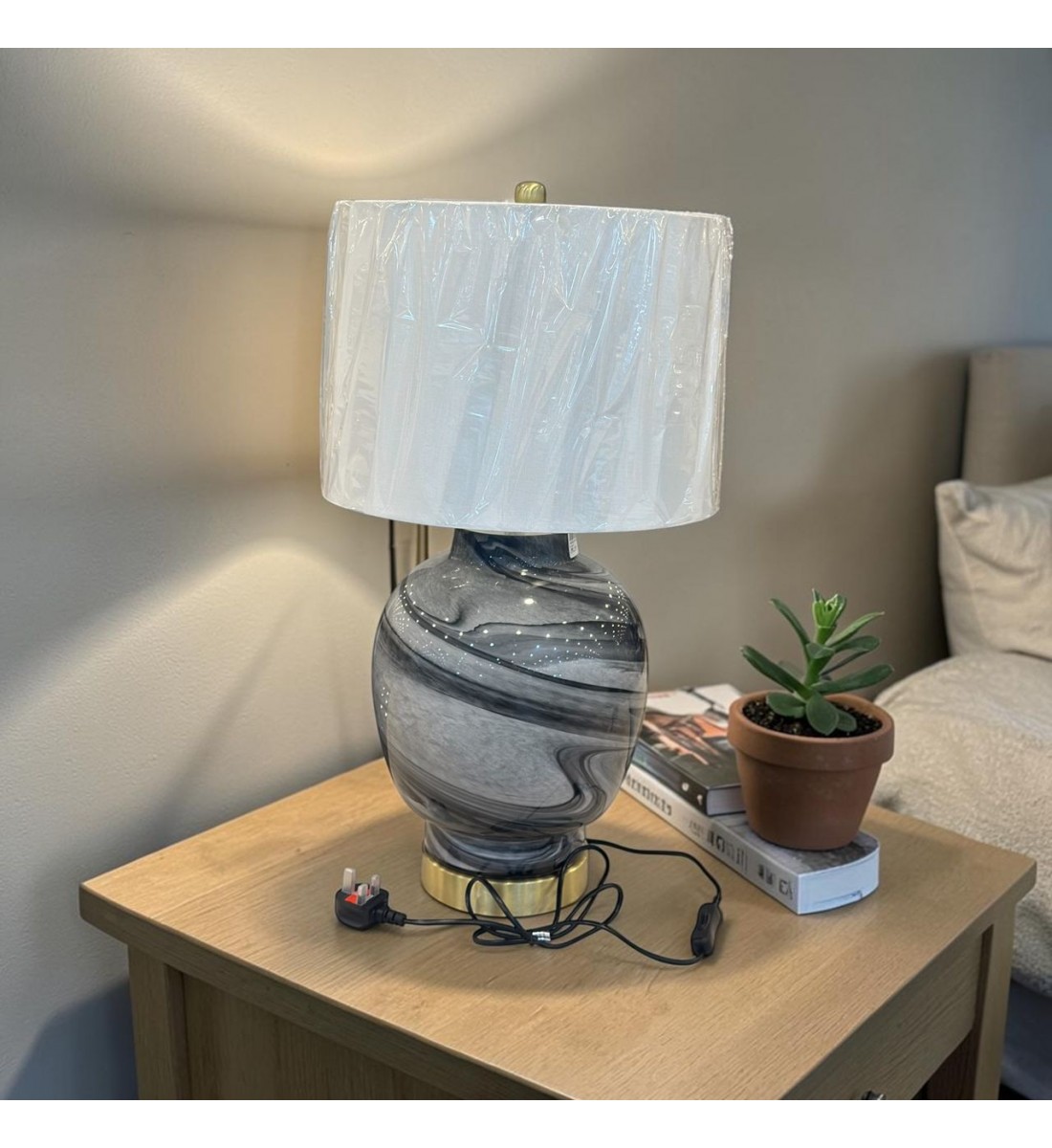 مصباح طاولة زجاج - أنثوني-67×36×36سم 