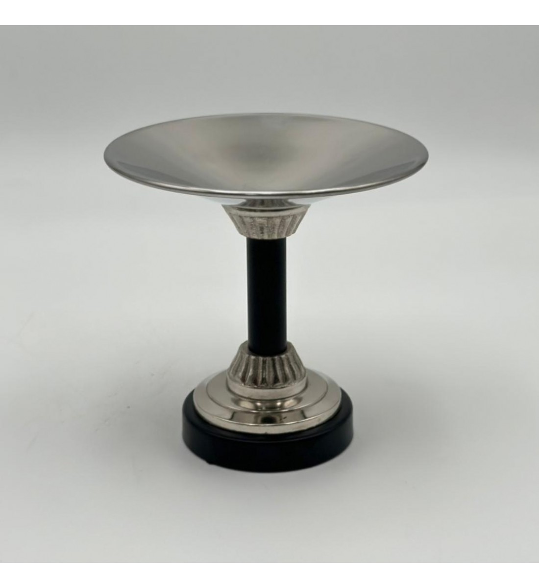 صحن تقديم معدنية فاخرة – تصميم أنيق وعصري12×12×12سم 