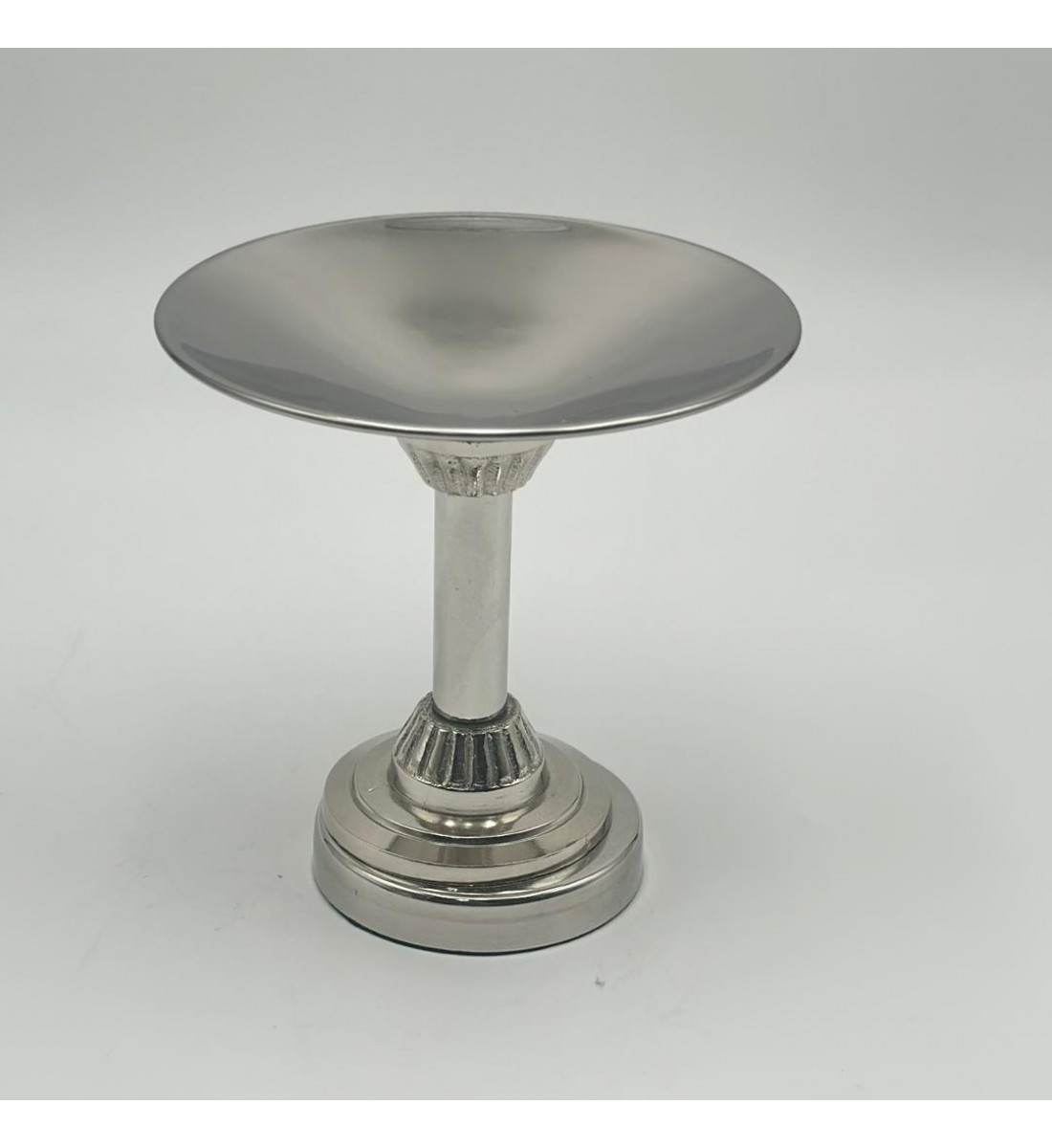 صحن تقديم معدنية فاخرة – تصميم أنيق وعصري13×13×13سم 