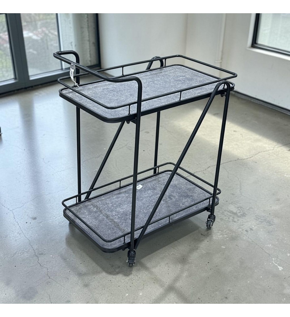 عربيه تقديم خشب  رمادي هيكل حديد اسود 70×40×85سم 