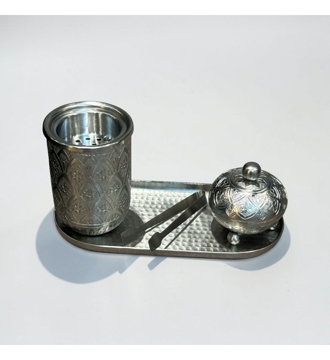 طقم مبخرة وعلبة عود وصينية ستيل فضي بتصميم انيق  