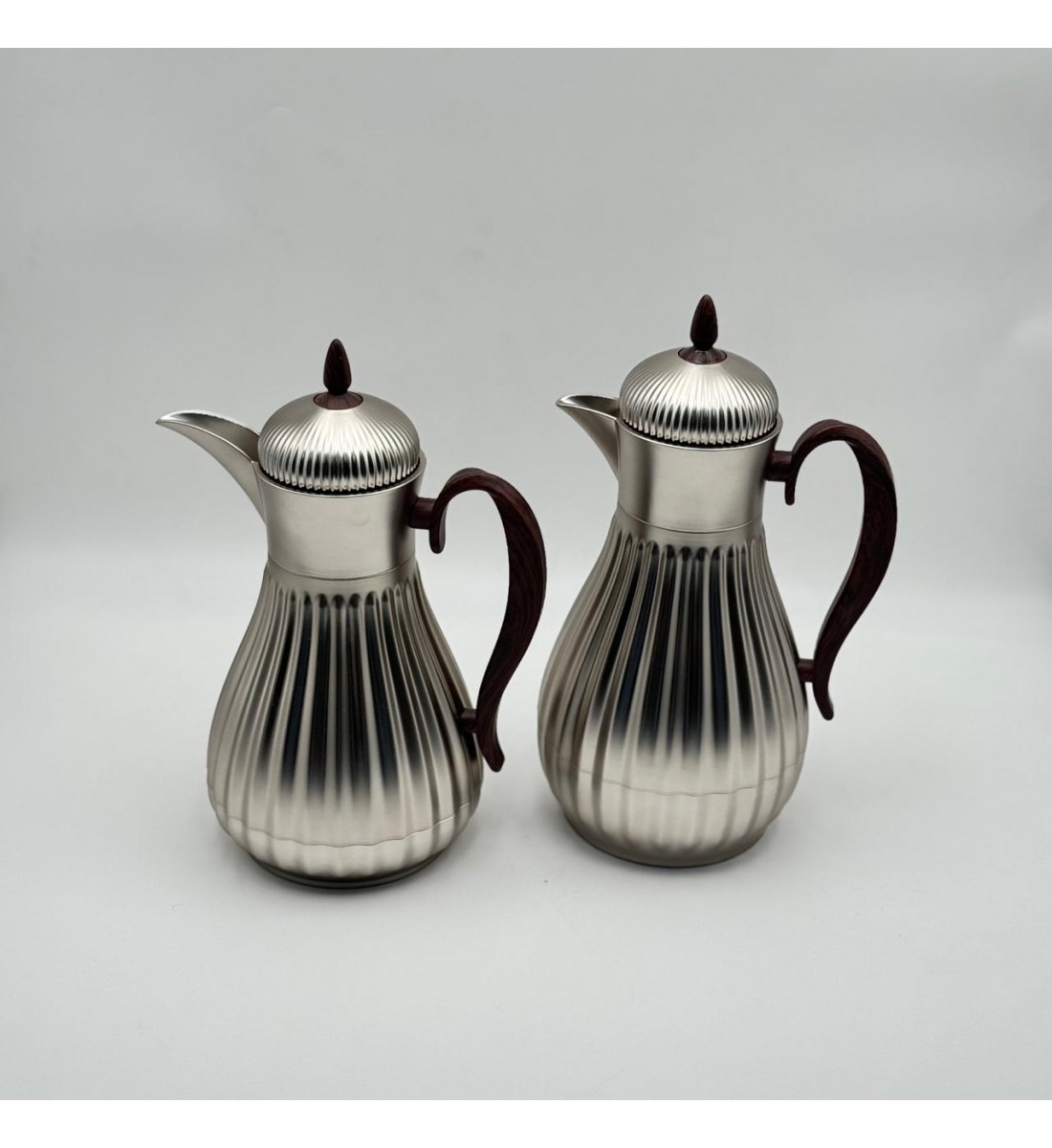 طقم ترمس بتصميم عصري فاخر 2قطع 