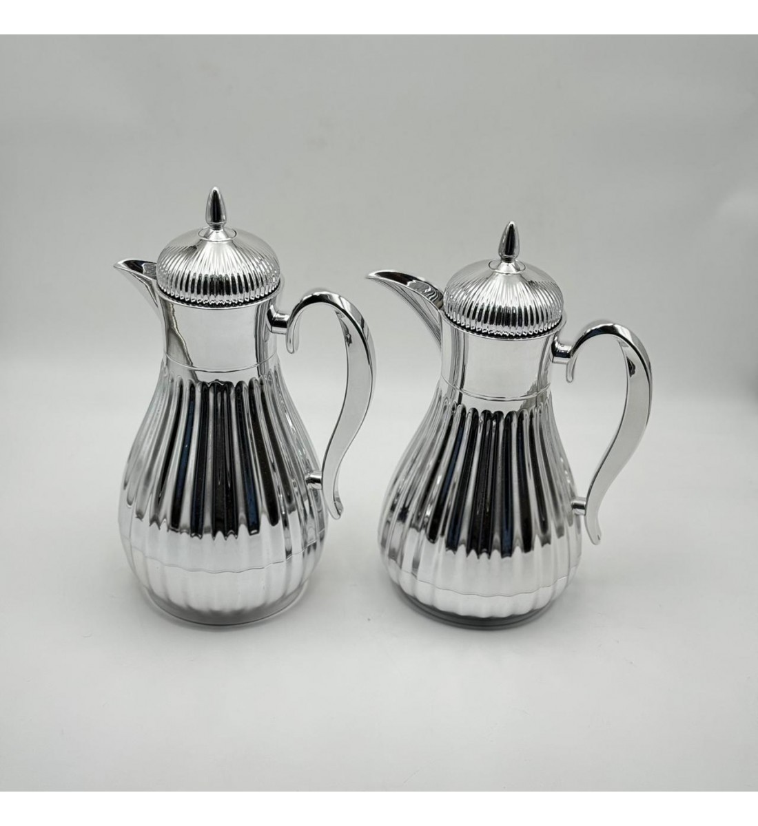 طقم ترمس بتصميم عصري فاخر 2قطع 