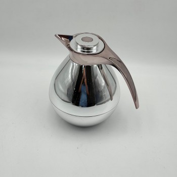 ترمس أنيق بتصميم عصري يجمع بين البساطة والفخامة، مصنوع من هيكل معدني1لتر 