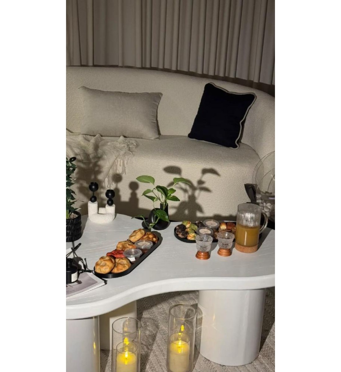 طاولة تقديم خشب سنديان ابيض  – تصميم أنيق وفاخر