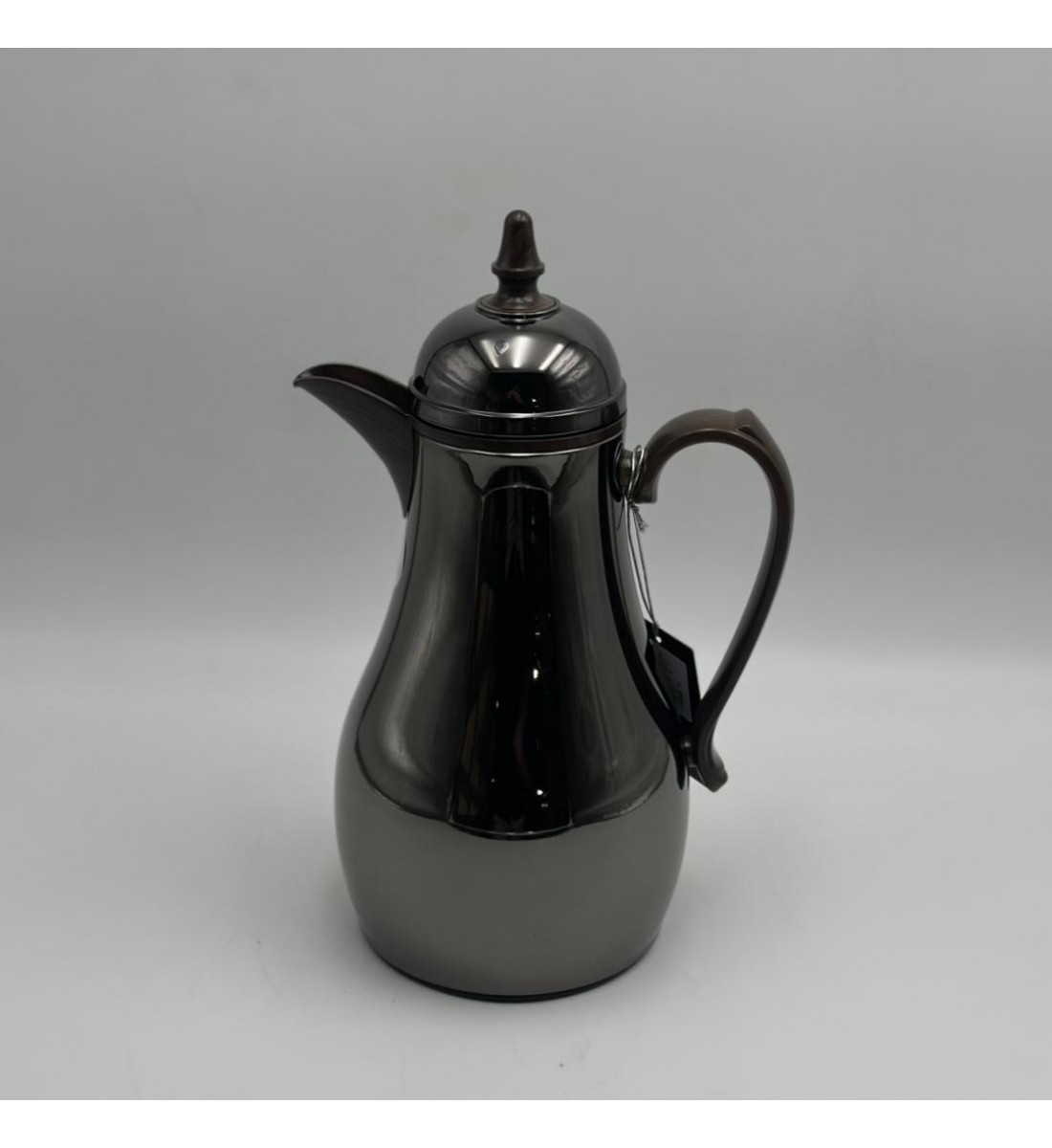 ترمس أنيق بتصميم عصري يجمع بين البساطة والفخامة، مصنوع من هيكل معدني1لتر 