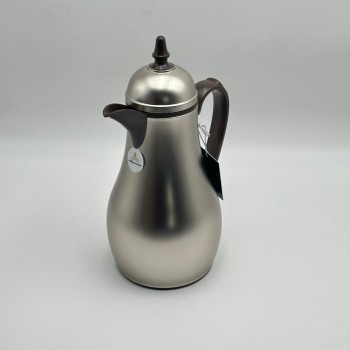 ترمس أنيق بتصميم عصري يجمع بين البساطة والفخامة، مصنوع من هيكل معدني1لتر 