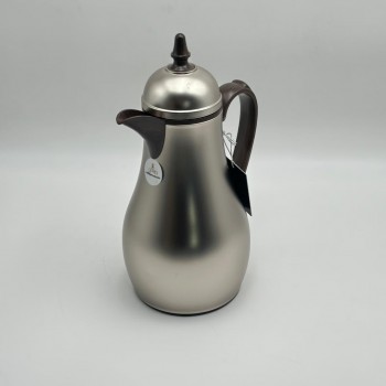 ترمس أنيق بتصميم عصري يجمع بين البساطة والفخامة، مصنوع من هيكل معدني1لتر 