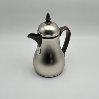 ترمس أنيق بتصميم عصري يجمع بين البساطة والفخامة، مصنوع من هيكل معدني350لتر 