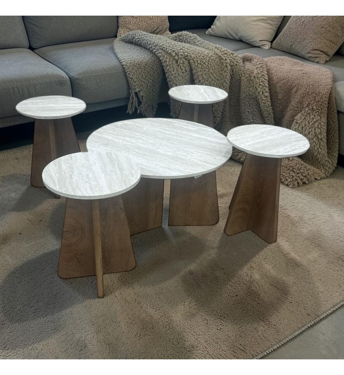 طقم طاولة خشب اسود سطح خشب ابيض معرق