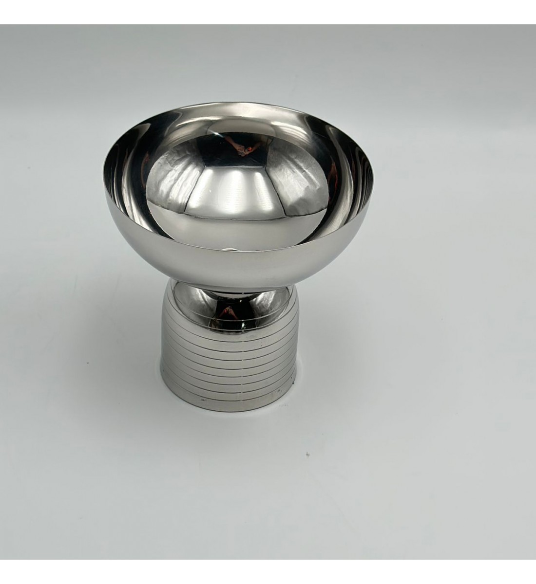 صحن تقديم معدنية فاخرة – تصميم أنيق وعصري15×15×15سم 