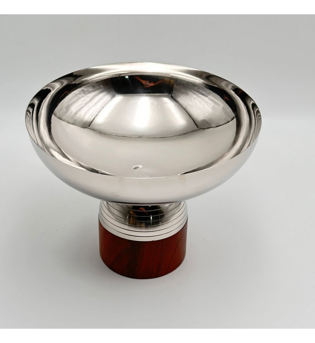 صحن تقديم معدنية فاخرة – تصميم أنيق وعصري25×25×19سم 