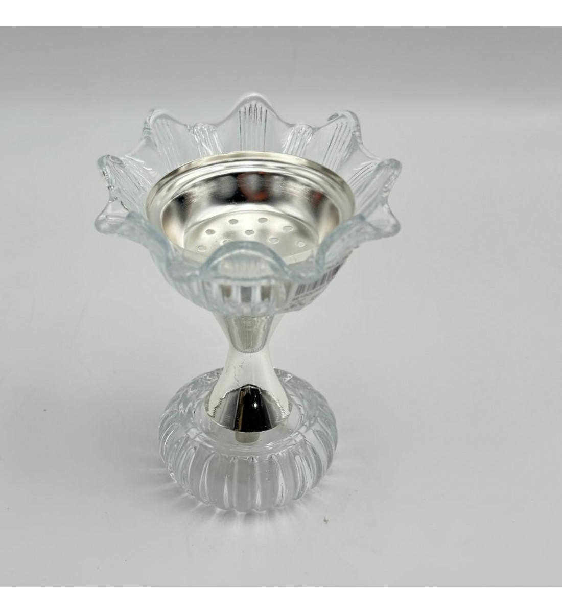 مبخرة كريستال بتصميم بيضة على قاعدة19×12×12سم