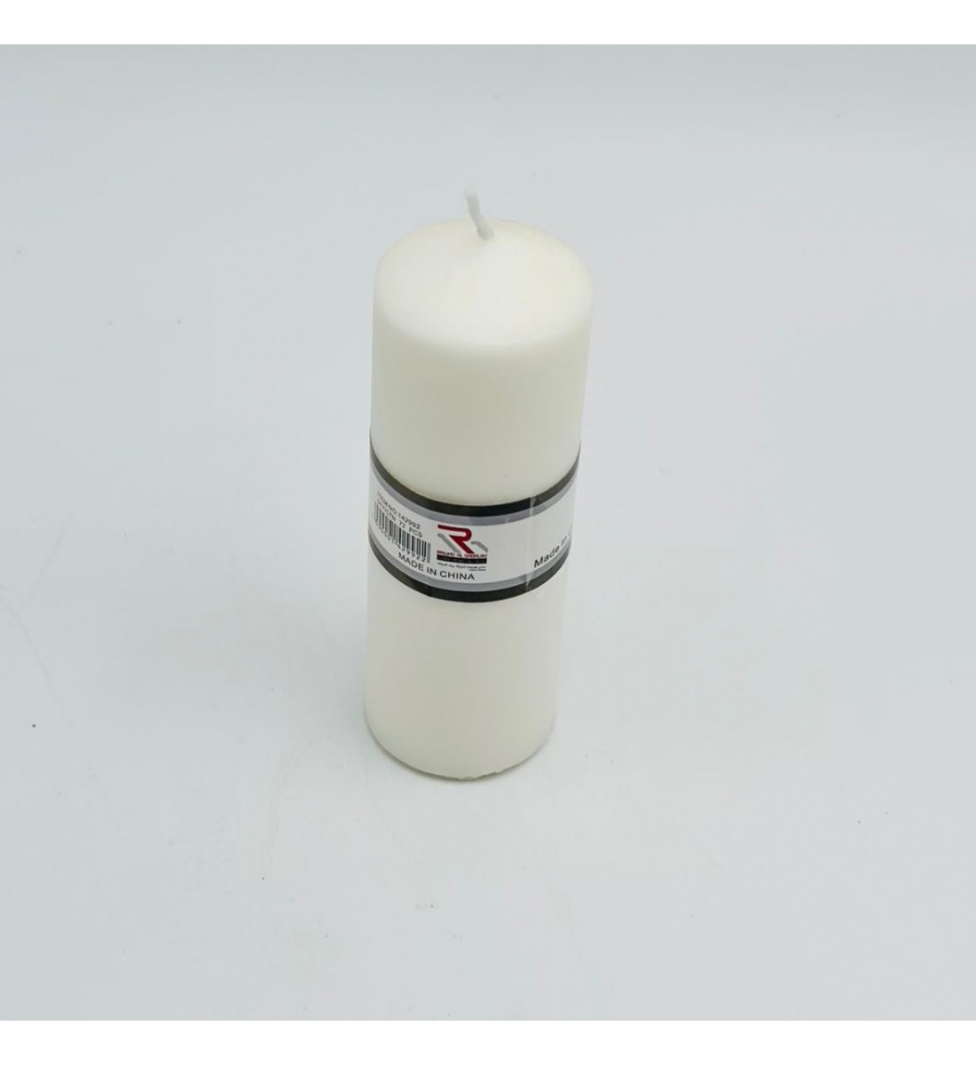 شمع غير معطّرة ابيض 