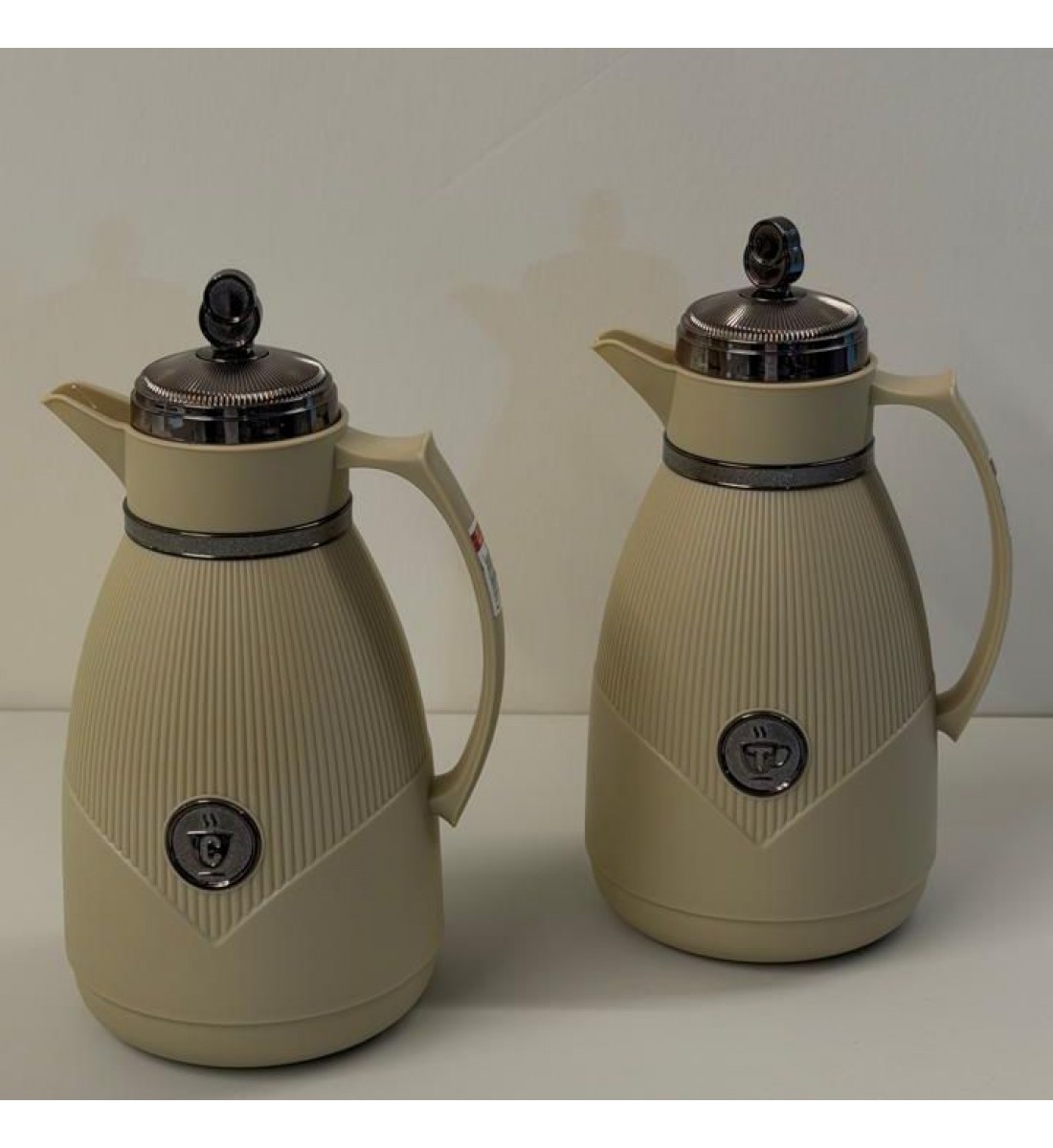 طقم ترمس بتصميم عصري فاخر 2قطع 