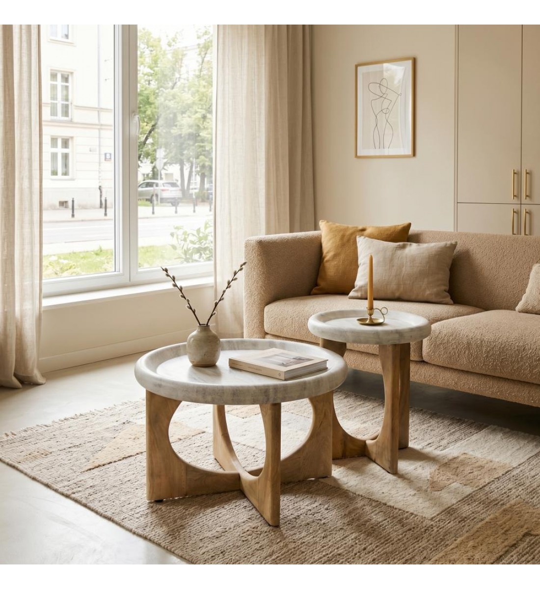 طقم قطعتن متينة وسهلة الوضع بجانب الكنبة أو الكرسي.