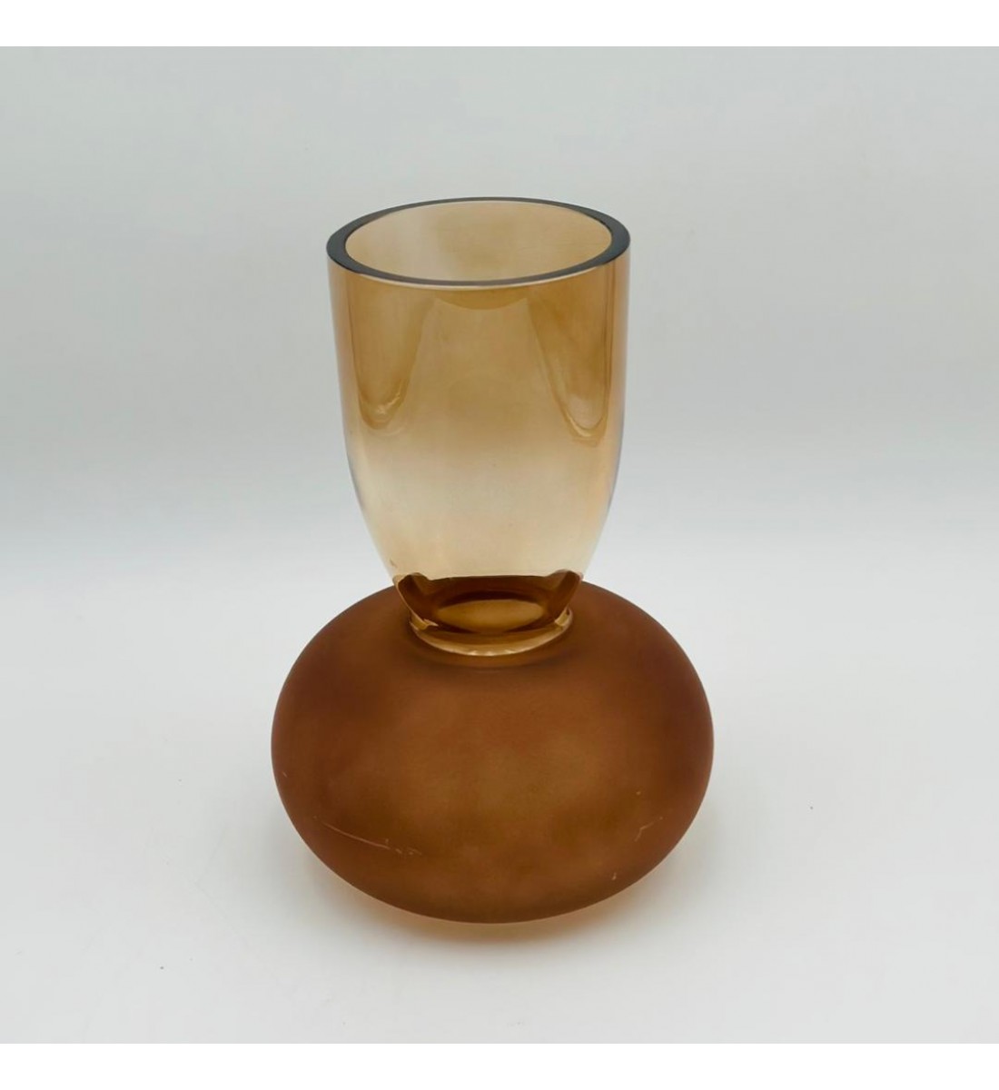 فازه زجاج  تصميم كلاسيك مقاس24×10×10سم 