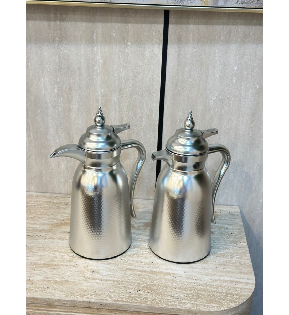 طقم ترمس بتصميم عصري فاخر 2قطع طقم ترمس بتصميم عصري فاخر 2قطع