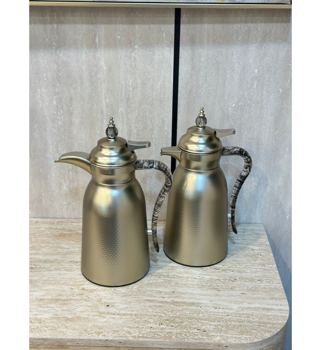 طقم ترمس بتصميم عصري فاخر 2قطع طقم ترمس بتصميم عصري فاخر 2قطع