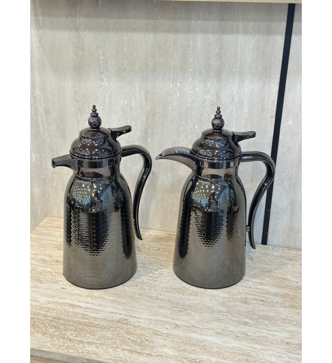 طقم ترمس بتصميم عصري فاخر 2قطع طقم ترمس بتصميم عصري فاخر 2قطع
