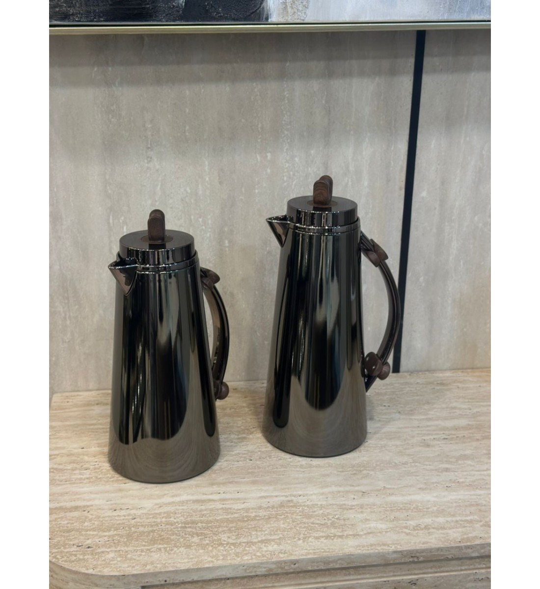 طقم ترمس بتصميم عصري فاخر 2قطع طقم ترمس بتصميم عصري فاخر 2قطع
