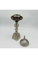 مبخرة معدنية أنيقة بتصميم فاخر تجمع بين الطابع الكلاسيكي واللمسة العصرية 50×17×17سم 
