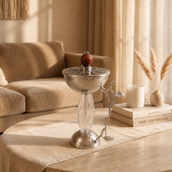مبخرة معدنية فاخرة بتصميم كلاسيكي أنيق، تأتي بلون شفاف فضي مطفي 26×15×15سم 