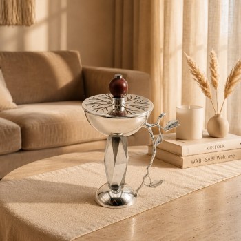 مبخرة معدنية فاخرة بتصميم كلاسيكي أنيق، تأتي بلون اسود فضي لماع 26×15×15سم 