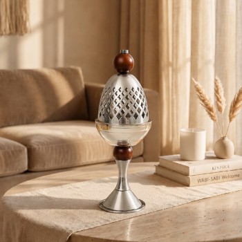 مبخرة معدنية فاخرة بتصميم كلاسيكي أنيق، تأتي بلون عسلي   فضي مطفي11×11×32سم 