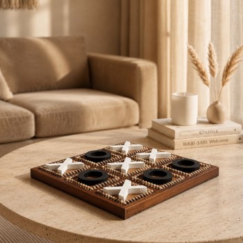 لعبه اكس او خشب بني حجم ,وسط  24×24×3سم 