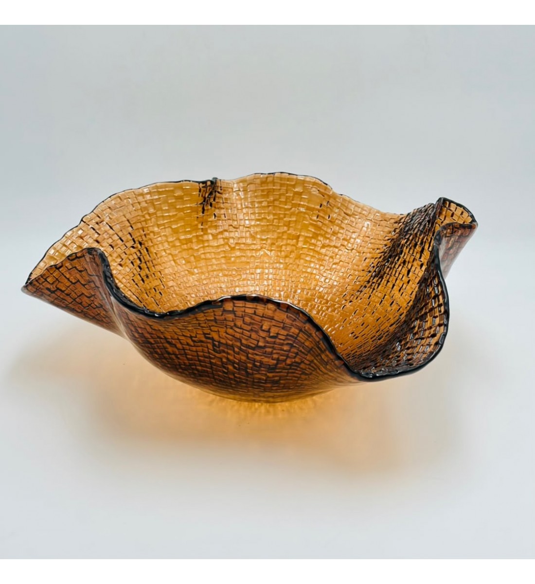 صحن تقديم أنيق بتصميم زجاج يمنح مظهرًا راقيًا وفخمًا 36×36×13سم صحن تقديم أنيق بتصميم زجاج يمنح مظهرًا راقيًا وفخمًا 36×36×13سم