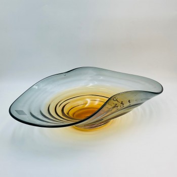 صحن تقديم أنيق بتصميم زجاج  يمنح مظهرًا راقيًا وفخمًا 58×28×16سم 