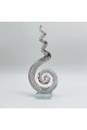 تحفة ديكور زجاجية بشكل ملتوي 28سم تحفة ديكور زجاجية بشكل ملتوي 28سم