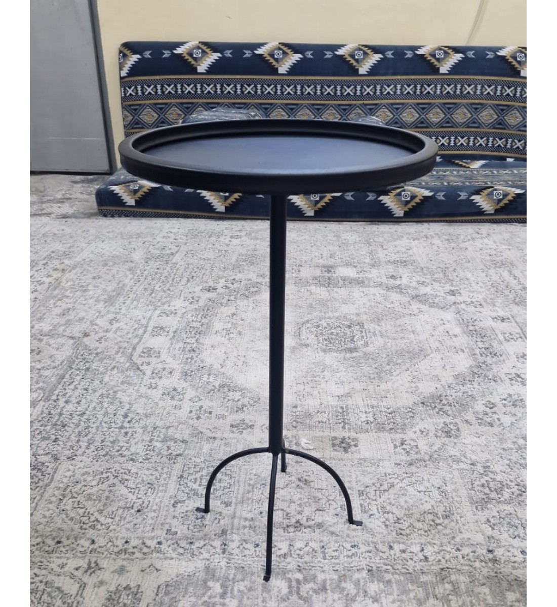  طاولة خدمه حديد صاج اسود  35×35×50سم 