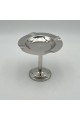 صحن تقديم معدني بتصميم فاخر وعصري14×14×13سم صحن تقديم معدني بتصميم فاخر وعصري14×14×13سم