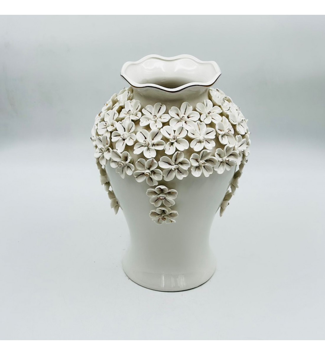 فازه ديكور بتصميم فني أنيق وشكل مميز غير تقليدي32×14×14سم فازه ديكور بتصميم فني أنيق وشكل مميز غير تقليدي32×14×14سم