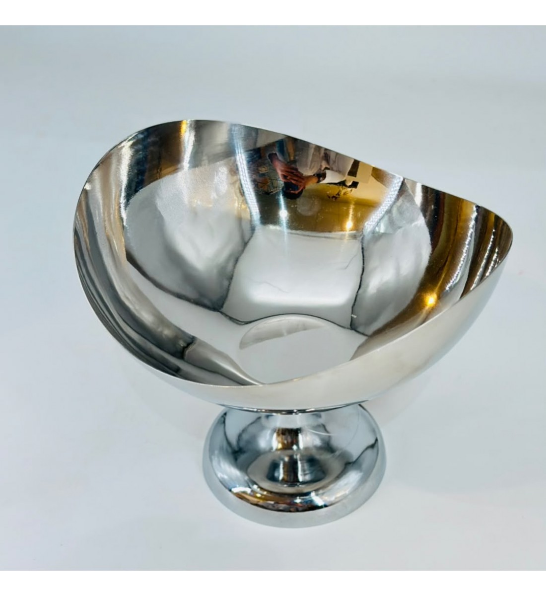صحن تقديم فواكه وحلويات بتصميم عصري فاخر،18×20×15سم صحن تقديم فواكه وحلويات بتصميم عصري فاخر،18×20×15سم