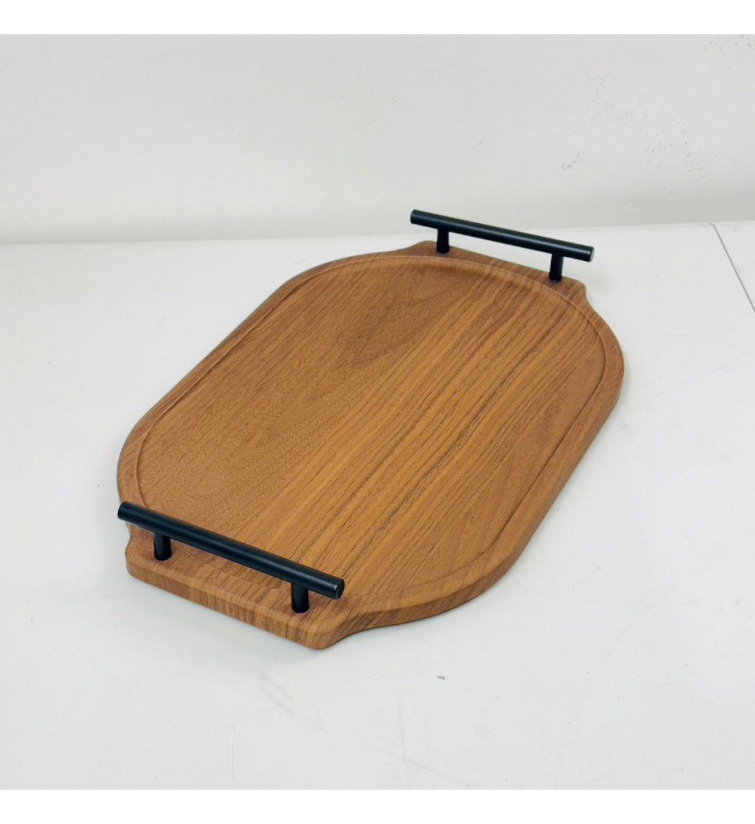 طوفرية تقديم خشبية بمقابض معدنية2×41×28سم