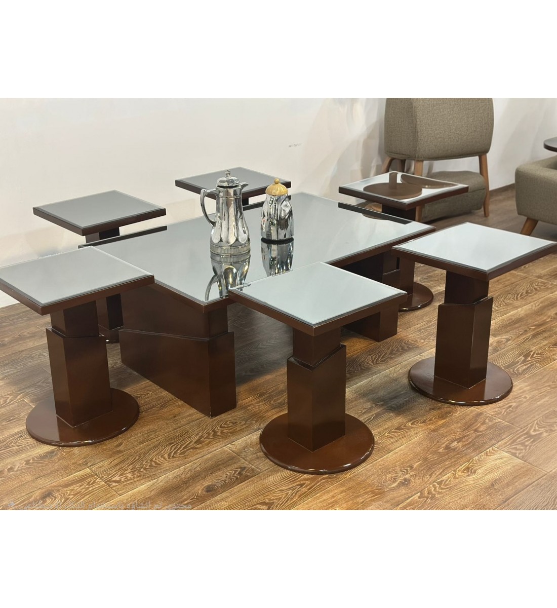 طقم طاولة قهوة مع طاولات جانبية سطح زجاج بتصميم عصري فاخر 7قطع (منتج تفصيل) طقم طاولة قهوة مع طاولات جانبية سطح زجاج بتصميم عصري فاخر 7قطع (منتج تفصيل)