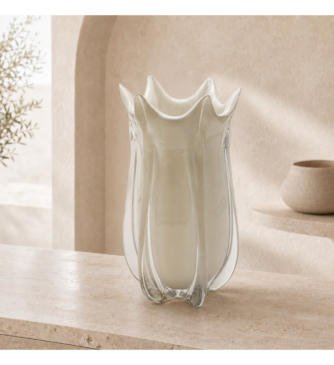فازه ديكوري زجاجي فاخر انيق30×13×15سم