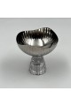 صحن تقديم معدني بتصميم فاخر وعصري11×10×10سم صحن تقديم معدني بتصميم فاخر وعصري11×10×10سم