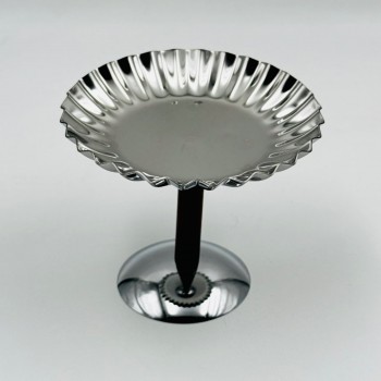 صحن تقديم معدني بتصميم فاخر وعصري12×14×14سم صحن تقديم معدني بتصميم فاخر وعصري12×14×14سم