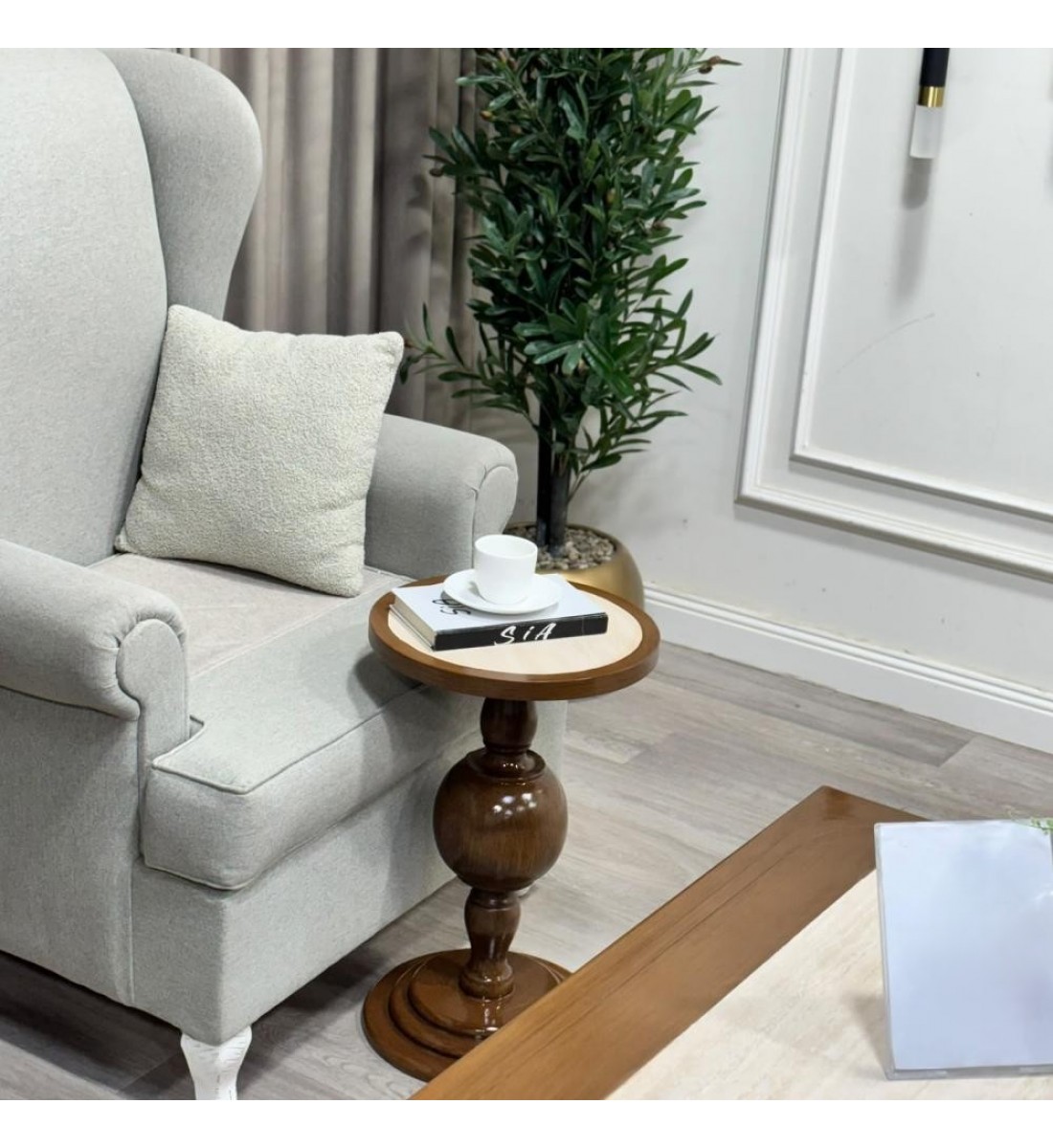 طقم طاولات ضيافة سطح بديل رخام وخشب قاعدة خشبي فاخر بتصميم كلاسيكي أنيق 5 قطع (منتج تفصيل) طقم طاولات ضيافة سطح بديل رخام وخشب قاعدة خشبي فاخر بتصميم كلاسيكي أنيق 5 قطع (منتج تفصيل)