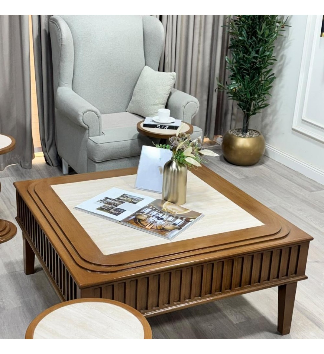 طقم طاولات ضيافة سطح بديل رخام وخشب قاعدة خشبي فاخر بتصميم كلاسيكي أنيق 5 قطع (منتج تفصيل) طقم طاولات ضيافة سطح بديل رخام وخشب قاعدة خشبي فاخر بتصميم كلاسيكي أنيق 5 قطع (منتج تفصيل)