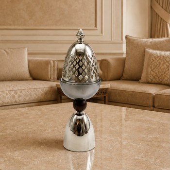 مبخرة ديكورية أنيقة بتصميم فاخر يجمع بين المعدن اللامع والزجاج بلون اسود جذاب34×10×10سم