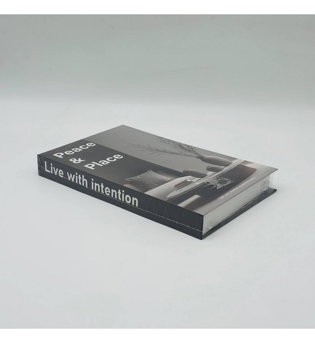 كتاب ديكور أنيق لتزيين الطاولات والرفوف كتاب ديكور أنيق لتزيين الطاولات والرفوف