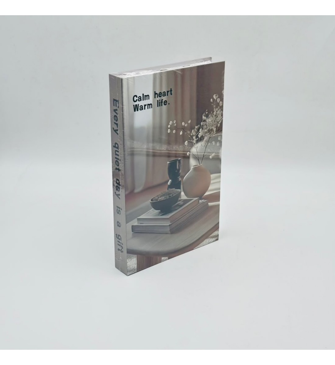 كتاب ديكور أنيق لتزيين الطاولات والرفوف 