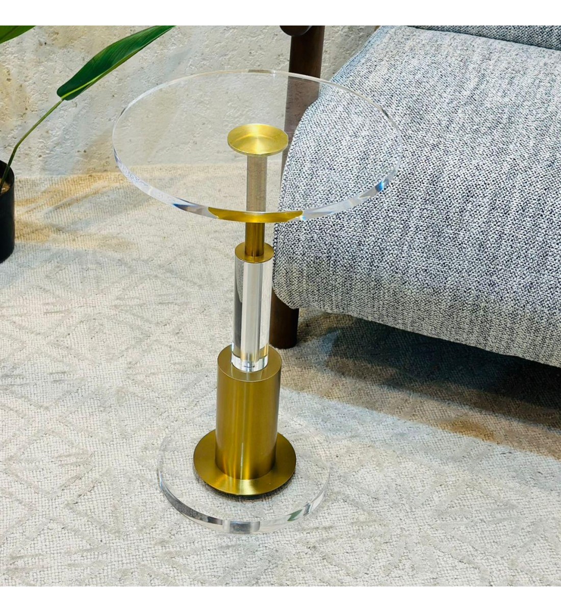 طاولة جانبية فاخرة بتصميم عصري أنيق 35×35×56سم طاولة جانبية فاخرة بتصميم عصري أنيق 35×35×56سم