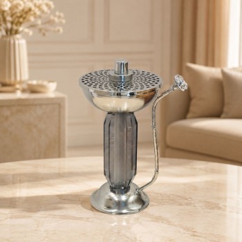 مبخرة فاخرة بتصميم أنيق وعصري، تتميز بهيكل معدني متين يجمع بين الجمال والعملية، 23×14×14سم