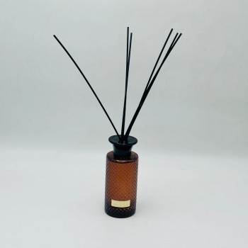معطر جو فاخر بتصميم أنيق يجمع بين الرائحة المميزة والمظهر الجمالي الراقي200مل 